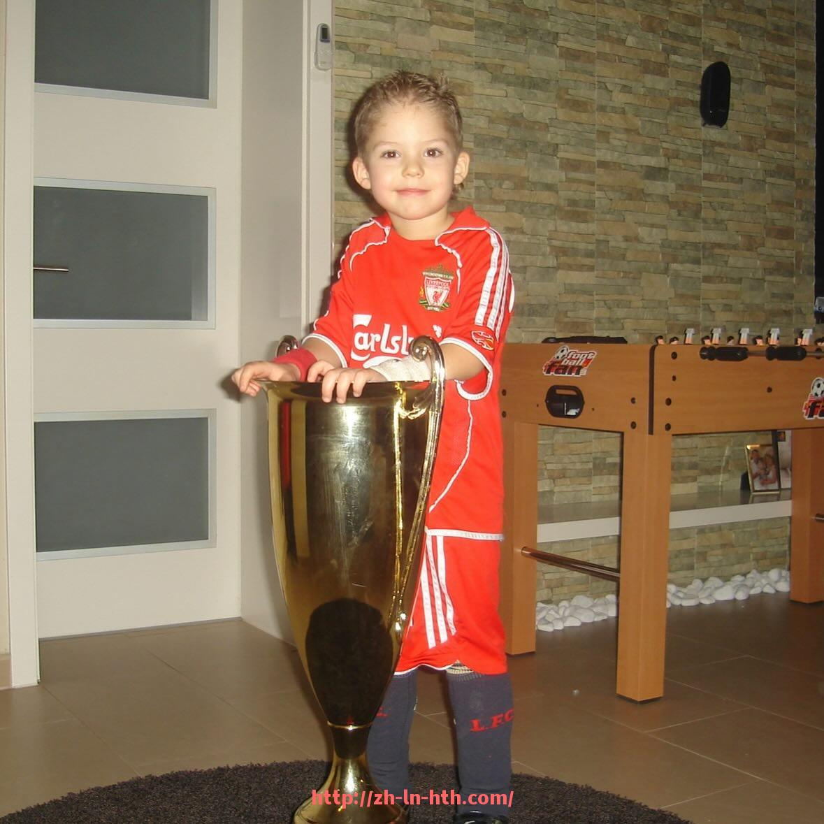 华体会hth登录入口-西甲联赛33全程解说:西甲联赛第33轮赛事全程解说与精彩回顾